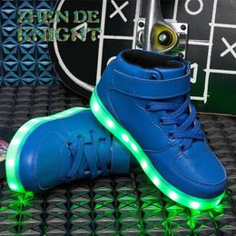 Boyut 2546 LED Ayakkabı Çocuklar İçin Led Terlik Çocuklar için Yetişkin Feminino Tenis Erkek Kızlar Işıklı Aydınlık Sezunalar 220805