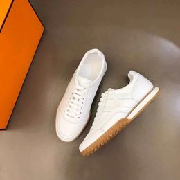 Toptan 22s/s Marka Avantage Sneaker Ayakkabıları Erkek Kaykay Yürüyüş Teknik Sporlar Konfor Kauçuk Sole Dantel Yukarı Adam Günlük Yürüyüş EU38-46 Kutu