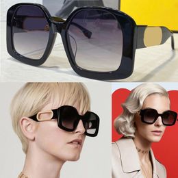 New large square high mens and womens sunglasses model FOL028 unique temples show personality vacation travel Miss sunglasses UV protection with original box