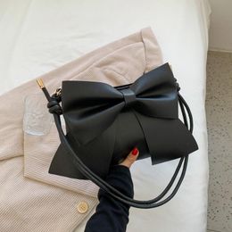 Evening Bags Luxury Designer Handbags For Women Simple Fashion Cute Bow Flap Ladies Solid Handbag Women's Leather Shoulder Crossbody Bag