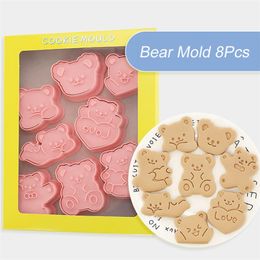 8pcsset Cartoon Bear Cookie Cutter Molde de galletas 3D Press de plástico Molde de galletas Fondant Herramientas de decoración de galletas 220518