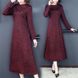 Winter Korean Vintage Casual Striped Maxi Dress 2022 Bodycon Elegant Party Vestidos Autumn Red Knitted 5XL Plus Size Midi Dress 220317