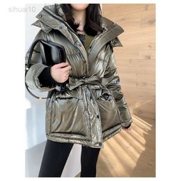 Qingwen Winter Women Thick Warm Metal Shiny Waist New White Duck Down Jacket Female 2022 Parka Hooded Waterproof Snow Runner L220725