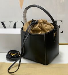 Designer bags shoulder bag Le seau carre square bucket bag drawstring closure mini luxury tote