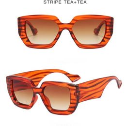 Brown wide-legged atmospheric sunglasses for women Retro big frame glasses UV400 Male leisure visor goggles wholesale