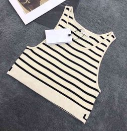 Женская одежда Майка Женская дизайнерская футболка Черно-белая буква Лето с коротким рукавом Женская одежда Размер S-L Майки Femme