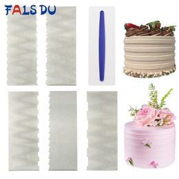 1pcs Stainless Steel Cake Decorating Tools Scrapers Pastry Comb Smoother Cream Baking Kitchen Mould Y200618