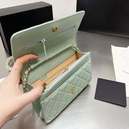 2022Ss Classic Mini Flap Caviar Wallet Purse Bags Calfskin Phone Card Holder Multi Pochette Two-tone GHW Matelasse Crossbody Shoulder Designer Handbags 19x12CM