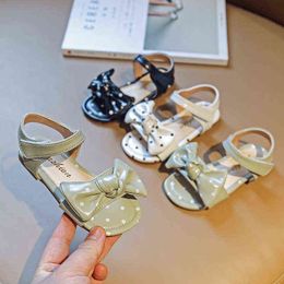 Baby Girls' Sandals 2022 Summer New Korean Toddler Princess Soft-soled Children's Dot Bow-knot Beach Shoes Casual Flat Heels Hot G220523