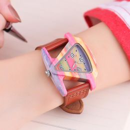 Wristwatches Bamboo Triangle Colourful Women Wood Wrist Watch Ladies Wooden Watches 2022 Leather Strap Female Male Quartz Wristwatch SaatiWri