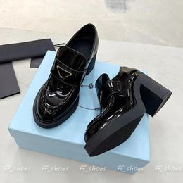 Mocassim de grife feminino Sapato social novo plataforma salto alto sapato de couro casual tênis da moda