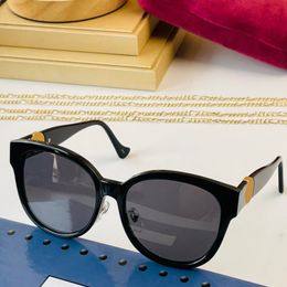 Designer iconic interlocking Hollow letters sunglasses 1028S brand sun glasses Retro '80s inspired fashion summer beach glasses rectangular framedesign men women