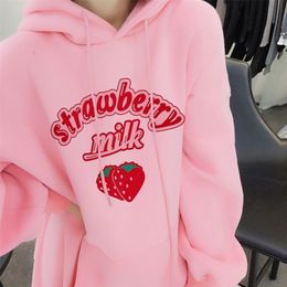 Harajuku Kawaii Strawberry Milk Graphic Sweatshirt Hoodie Women Streetwear Hokkaido Pullover Women Loose Pink Hoodie Cute Coat 220804