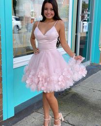 Party Dresses Pink A-line Short Homecoming Dress With 3D Flowers Spaghetti Strap V Neck Ball Gown Graduation Gowns 2022 Custom MadeParty