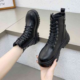 New Black Platform Combat Ankle Boots for Women Lace Up Buckle Strap Woman Shoes Winter Biker Boots for Women Y220817