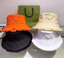 Luxurys Designers Bucket Hats For Women Burr Triangle Cap Casquette Outdoor Travel Fashion Sun Mens Hat Fisherman P Caps 22060901