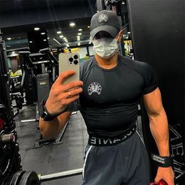 Men's sports fitness simple circular arc T-shirt Outdoor slow running trend slim cotton round neck short sleeve Trendy T-shirt 220707