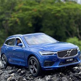 1:32 XC60 SUV Alloy Car Model Diecasts & Toy Metal Vehicles Simulation Sound Light Collection Childrens Gift 220418