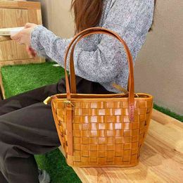 Minority Cowhide Handmade Handbag Leather Goods Woven Bag Vegetable Tanned Pitot Bag Women Shoulder Bag 220617