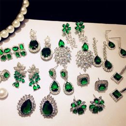Candelier de Dangle Aretes de caída de esmeralda artificial vintage para mujeres 925 Sterling Luxury Green Cubic Zirconia Fine Jewelry Charms Accesor
