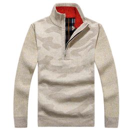 2022 Men Half Zipper Fleece Lined Padded Keep Warm Sweater Stand Collar Loose Sweater L220730