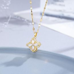 Chains Exquisite Rotatable Four-Leaf Flower Necklace Good Luck Comes Titanium Steel Clavicle Chain Jewelry Women's NecklaceChains Sidn22