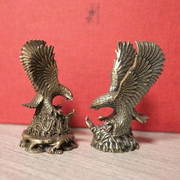 Decorative Objects & Figurines Hollow Antique Copper Flying Eagle Catching Snake Statue Animal Sculpture Retro Brass Ornament Home Feng Shui