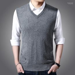 Men's Vests 2022 Fashion Sweater For Mens Pullover Vest Slim Fit Jumpers Knitwear Autumn Korean Style Casual Men Knitted Stra22