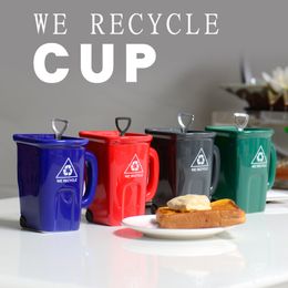 Ceramic Square Trash Can Mug Creative 4 Colours Recyclable Bucket Water Cup With Shovel Shape Spoon Home Office Drinking Water Tool LT0168