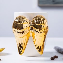 New Gold Plated Handle Angel Wings Coffee Mug Creative White Ceramic Office Home Tea Milk Porcelain Mugs Couple Gift Home Decor 210409
