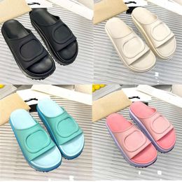 2022 Designer Slippers Women Platform Slide Rubber TPU Slides Summer Beach Slipper With Interlocking G Sandal Fashion Wide Sandal