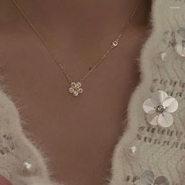 Chains Silver Colour Flower Charm Pendent Necklace For Women Sweet Clavicle Chain Party Dz342Chains Sidn22
