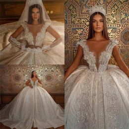 Luxury Ball Gown Wedding Dresses V Neck Spaghetti Straps Sleeveless Pearls Beads Sequins Appliques Lace Ruffles Floor Length Bridal Gowns Plus Size robes de soiree