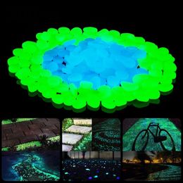 500pcs Garden Glow In The Dark Luminous Pebbles For Walkways Plants Aquarium Decor Stones Fish Tank Decoration 220721