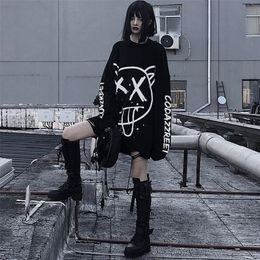 QWEEK Gothic Harajuku T Shirt Women Korean Fashion Black Long Sleeve Hip Hop Punk Streetwear Autumn Mall Goth Tops Female Tee 220321