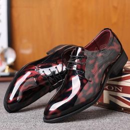 Patent Leather Shoes Mens Casuales Italiano Oxford Shoes for Men Dress Shoes Formal Business Suit