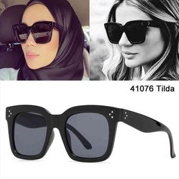 -Sonnenbrille Designer Sonnenbrille Fashion 41076 Tilda Stil drei Punkte Frauen Gradientenbrand Design Vintage Square Suns De Sol Jigt