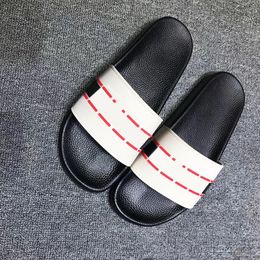 Printed Letters Fashion Slippers Classic Fashionable Men and Women Outdoor Slipper 2023 Summer Women Stylish Sandals Babouche Various Styles