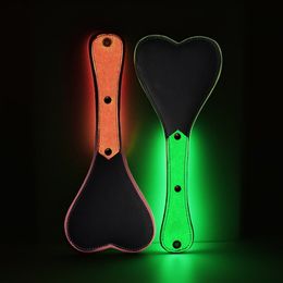 Women Peach Shape Slave Paddle Couples Pu Leather Butt Whip BDSM Spanking Fetish Bondage sexy Toy Accessories sexyual toy adults