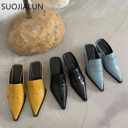 SUOJIALUN 2021 Spring Women Slipper Square Med Heel Slip On Mules Pointed Toe Stone Pattern Sandal Female Casual Slides Shoes 220627