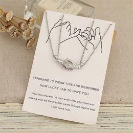 Pendant Necklaces 2Pcs/Set Couple Hold Hands Necklace Magnet Lover Heart Magnetic For Unisex Friendship Party Jewelry Set