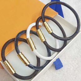 New old flower Leather Bracelets Designer Charm women and men Metal Lock Head Bracelet Fashion Classic Simple Jewelry Friendship V273c