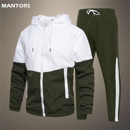Men's Tracksuits Spring Summer Men Tracksuit Casual Set Male Joggers Hooded Sportswear JacketsPants 2 Piece Sets Hip Hop Running Sports Suit 5XL 220826