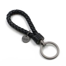 Keychains Leather Car Key Chain Men's High Quality Pendant Cowhide Hand Woven Women's Creative Gift Decorative LanyardKeychains