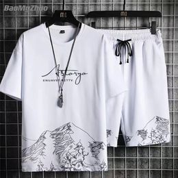 Men's Tracksuits Summer Men's Tracksuit 2 Piece Set Fashion Casual Solid Short-Sleeved T-Shirt and Shorts Sport Suit Breathable Man Clothing 220826