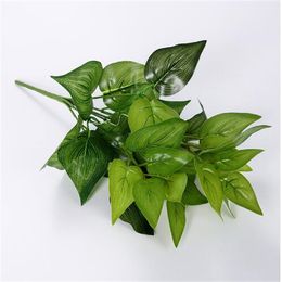 Simulation plant plant wall materials with grass glued green radish begonia leaves wedding wedding scene layout decorative flowers