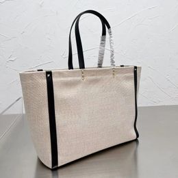 Luxurys Designers Shoulder Bags Woman Travel Shopping bag Classic Handbags Large capacity versatile Lady Mummy handbag Practical Wallet style very nice