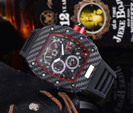 Wristwatches Features Full-featured Luxury Quartz Watch Brand Men's Automatic Designer Water Reloj Hombre