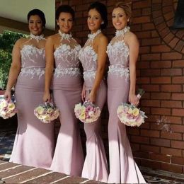 2022 Dusty Pink Bridesmaid Dresses Halter Sleeveless Satin Floor Length Lace Applique Custom Made Plus Size Maid of Honor Gown African Country Wedding Wear vestidos