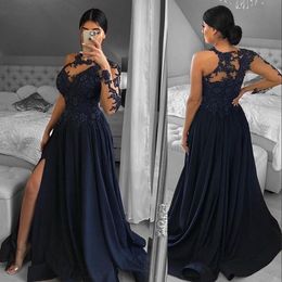 2022 Dark Navy Blue Prom Dresses One Shoulder Long Sleeves Lace Appliques Crystal Beads High Side Split A Line Evening Gowns Sweep Train Plus Size